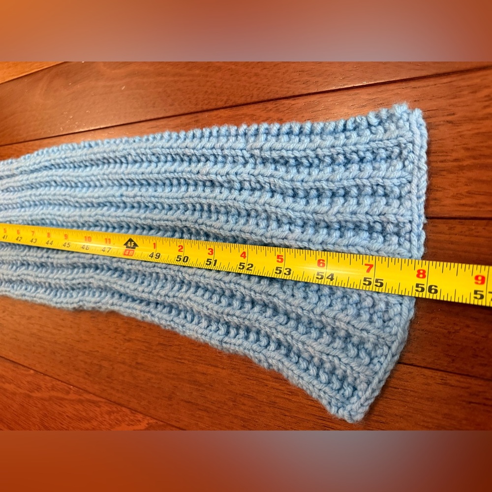 Handmade Blue Ribbed Knit Scarf - Picture 3 of 3